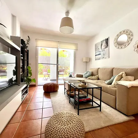 Cozy With Wifi, Pool, Barbecue, Private Garden * Santa Úrsula