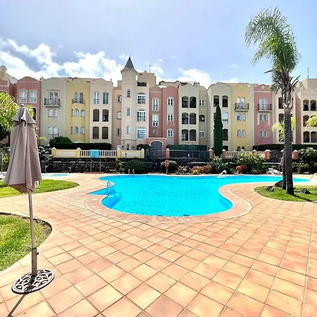 Apartmán Cozy With Wifi, Pool, Barbecue, Private Garden