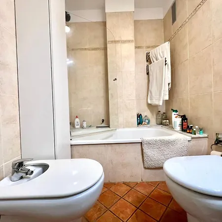 Cozy With Wifi, Pool, Barbecue, Private Garden